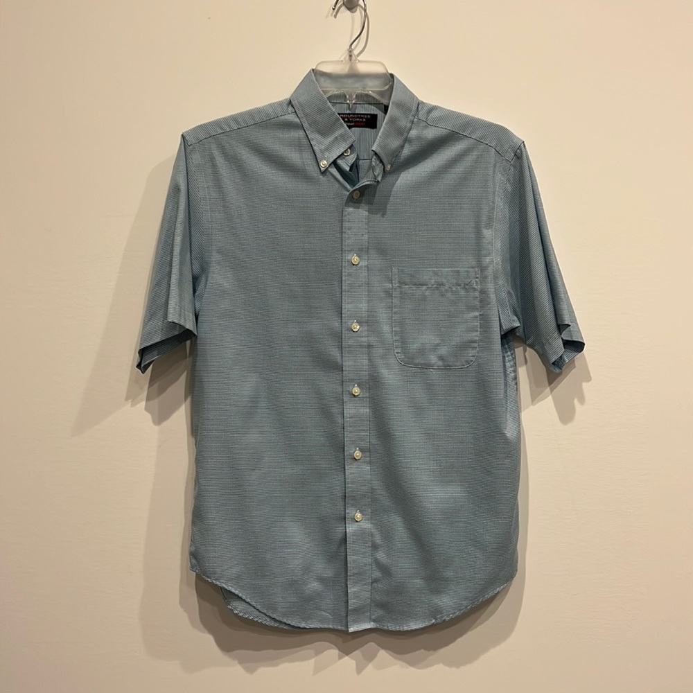 Roundtree & Yorke travelsmart short sleeve shirt